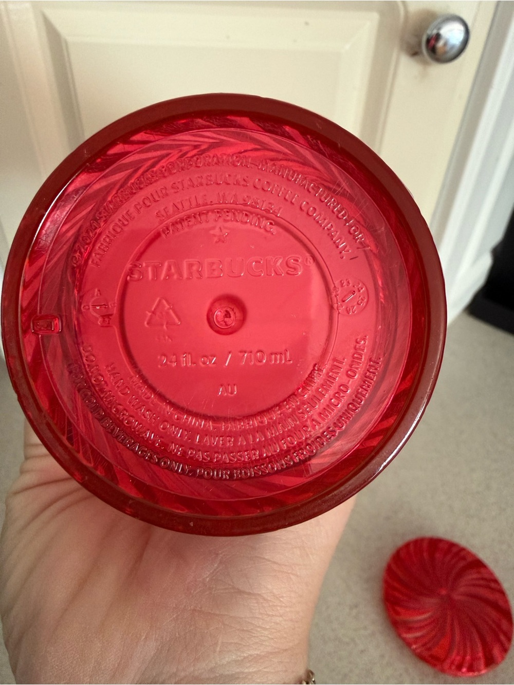 Starbucks Holiday 2024 swirl-patterned Venti 24oz cold cup tumbler *no straw* - Picture 4 of 4